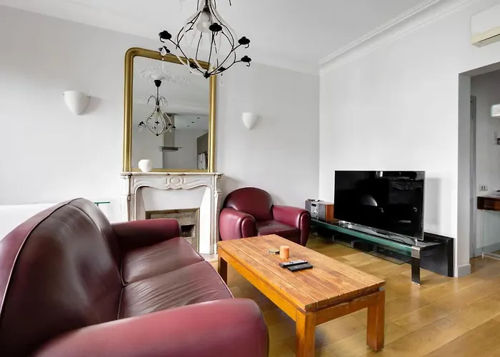 Moderne Avec Cuisine Equipee Et Balcon *